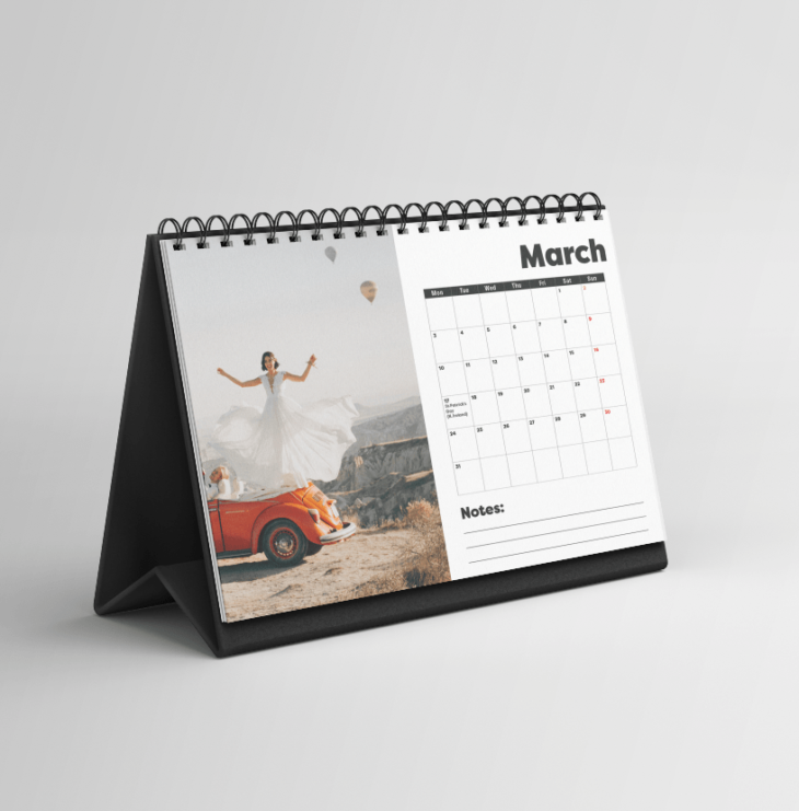 A5 Desktop Calendar with solid black base and black wire bound at top